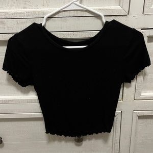 Black cropped shirt